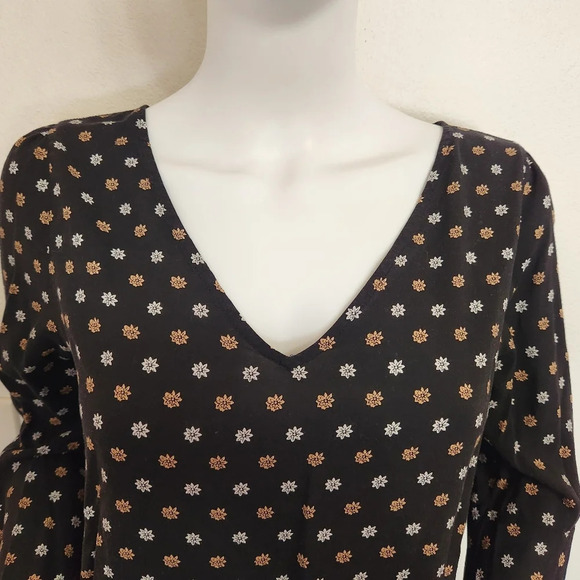 Express long sleeve black‎ floral blouse size small - Picture 4 of 11